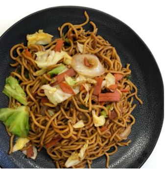 Development and export of Private Brand products　 ～Development of yakisoba for overseas～